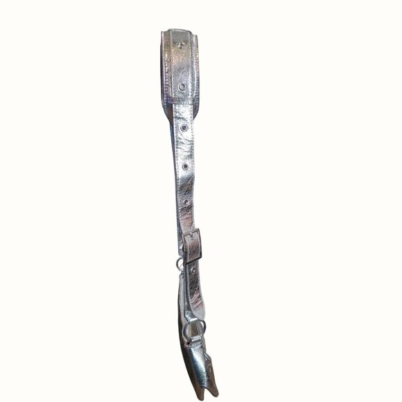 H & M Divided Metallic Silver Crossbody Bag With Adjustable Strap & Front Zipper - Picture 7 of 7